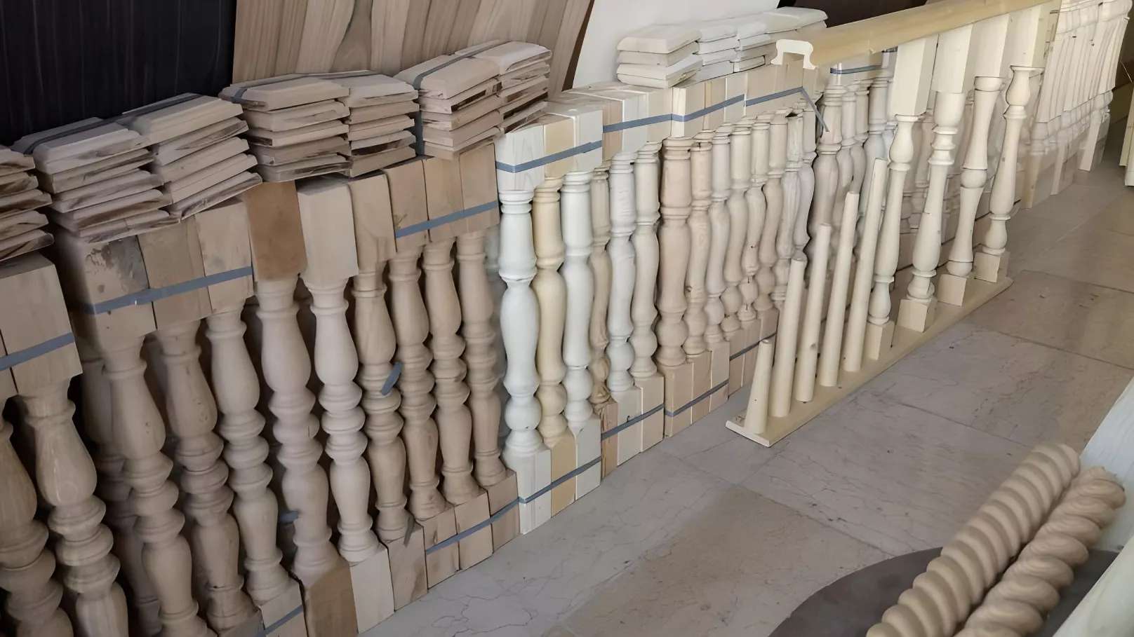 خراطی و منبت سانلی چوب حاتمی